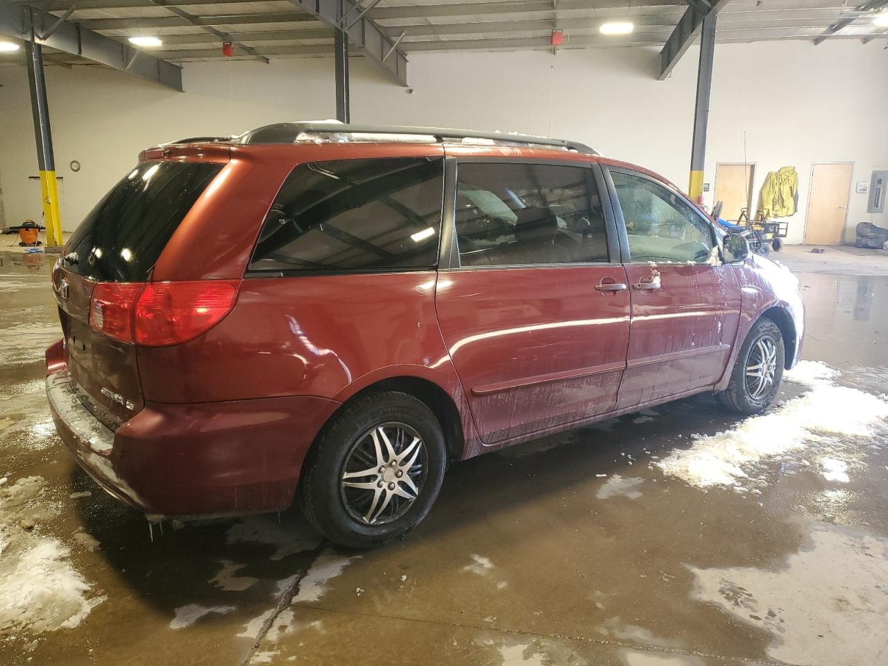 2006 Toyota Sienna - Image 3