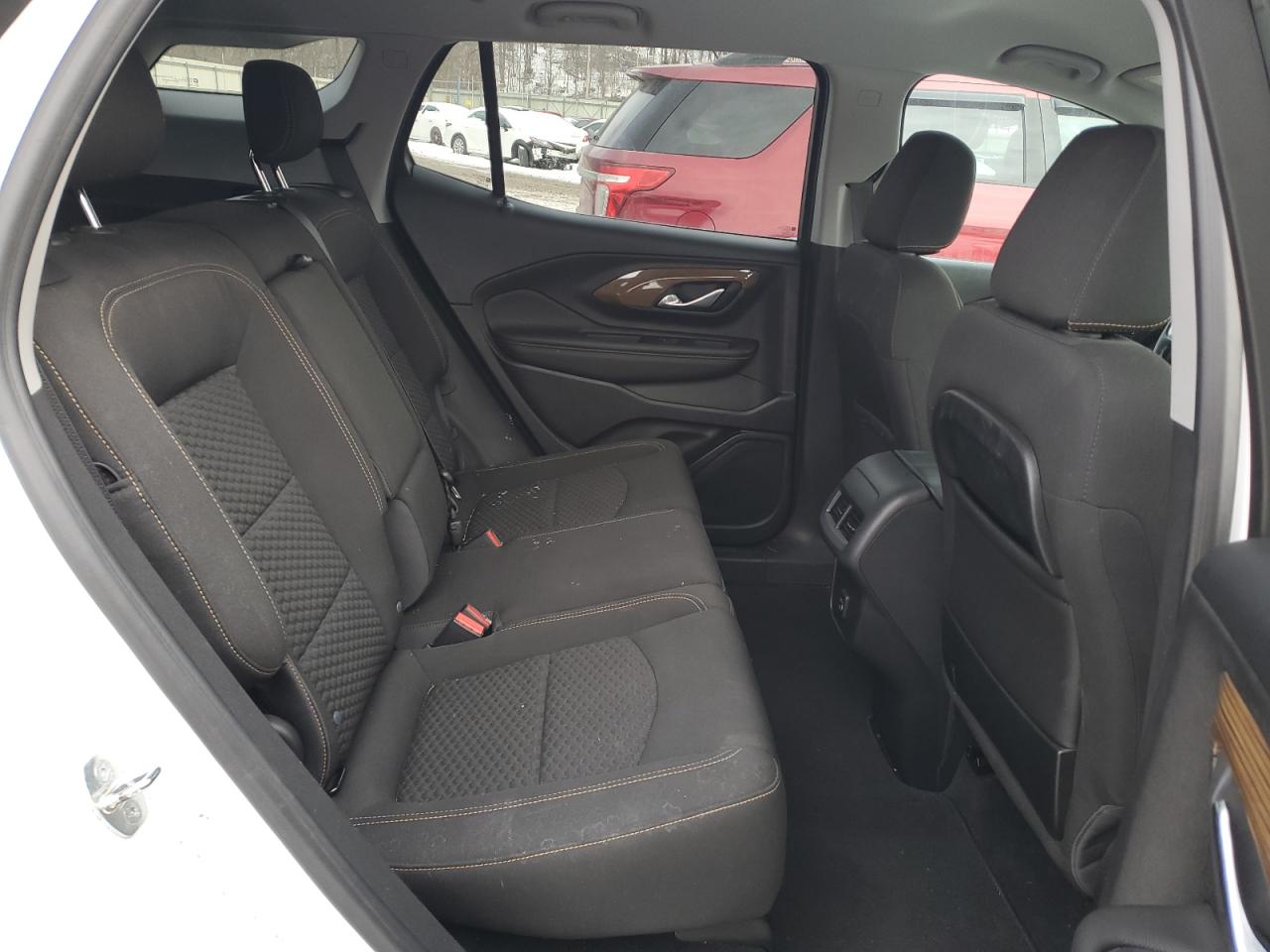 2020 GMC Terrain - Image 11