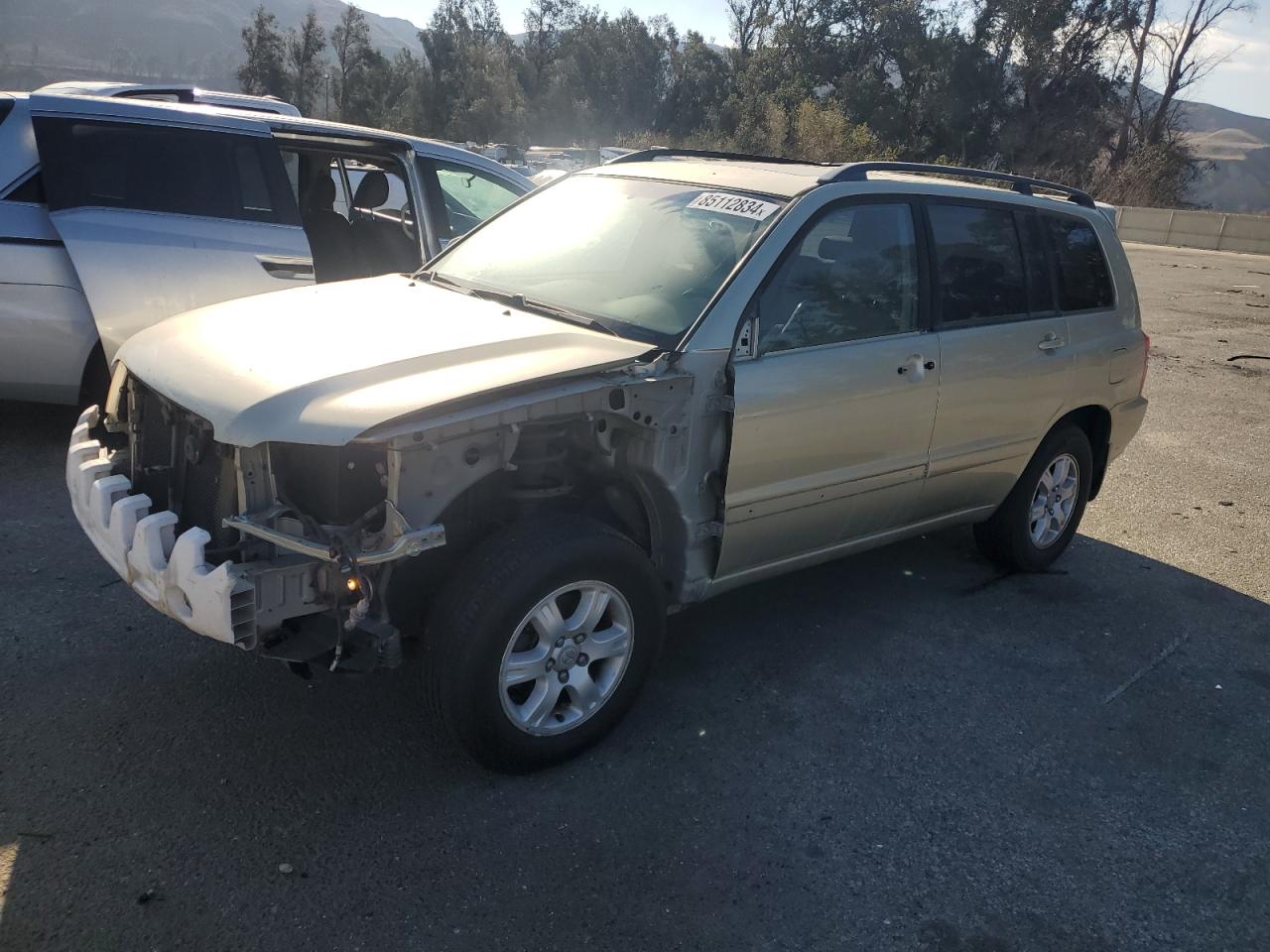 2003 Toyota Highlander Limited for Sale in Van Nuys, CA - Front End