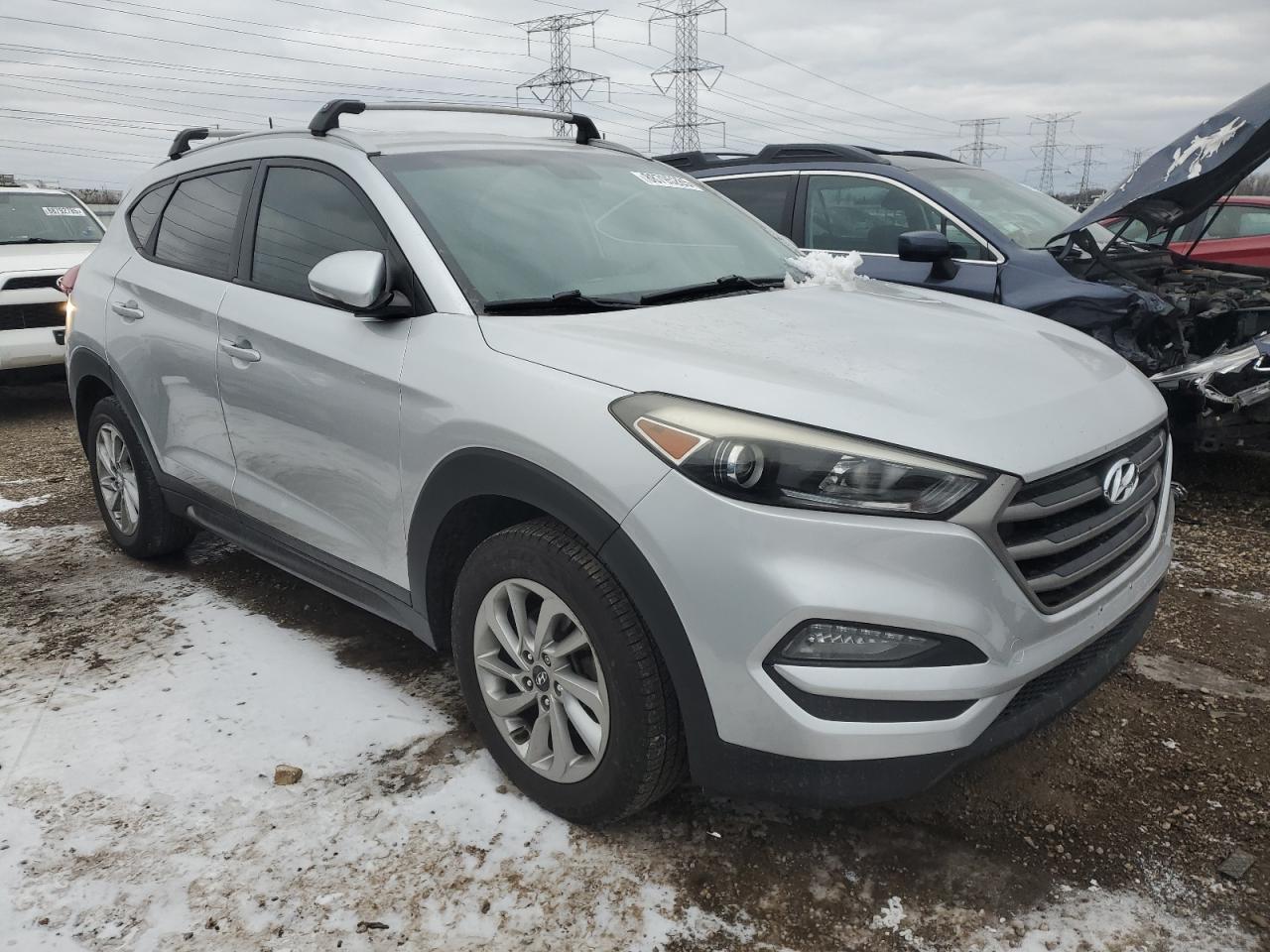 VIN KM8J3CA29GU035180 2016 HYUNDAI TUCSON no.4