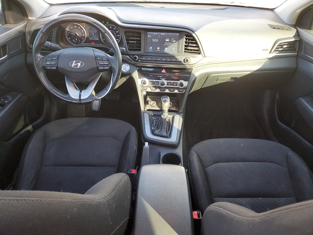 2020 Hyundai Elantra - Image 8