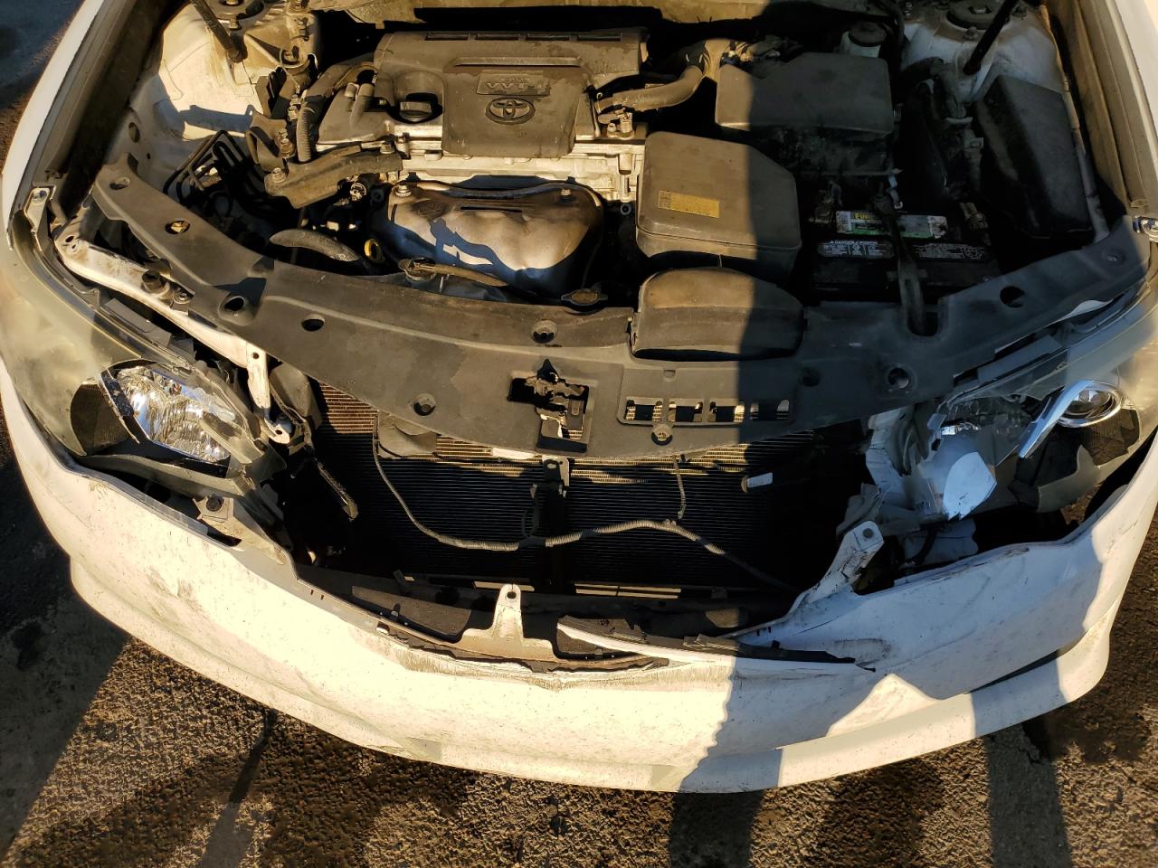 2014 Toyota Camry - Image 11