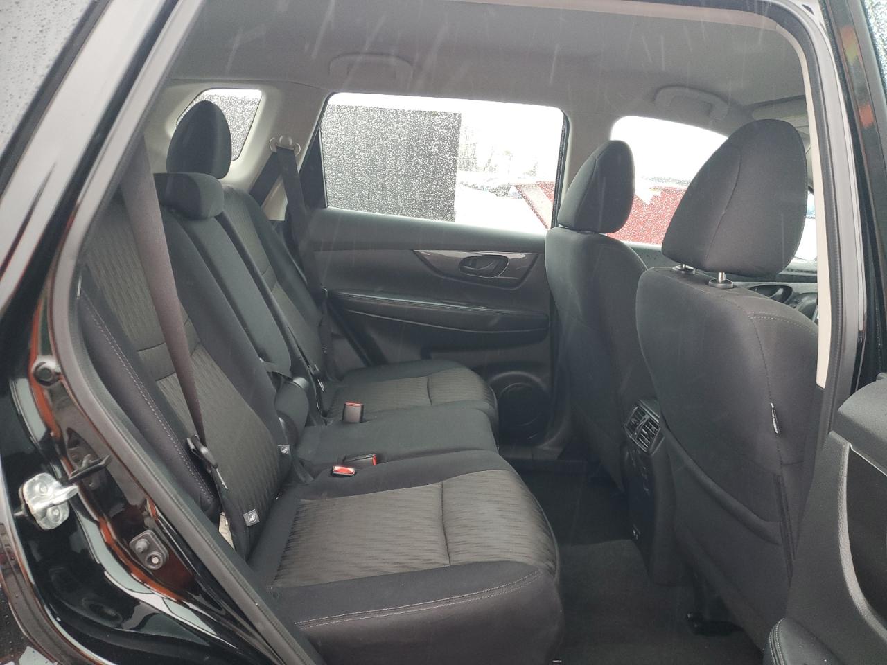 2020 Nissan Rogue - Image 11