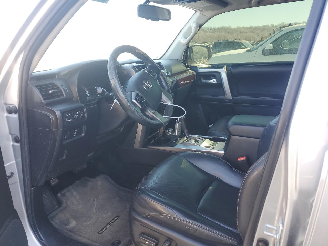 2015 Toyota 4Runner Sr5 VIN: JTEBU5JR5F5261509 Lot: 88604495