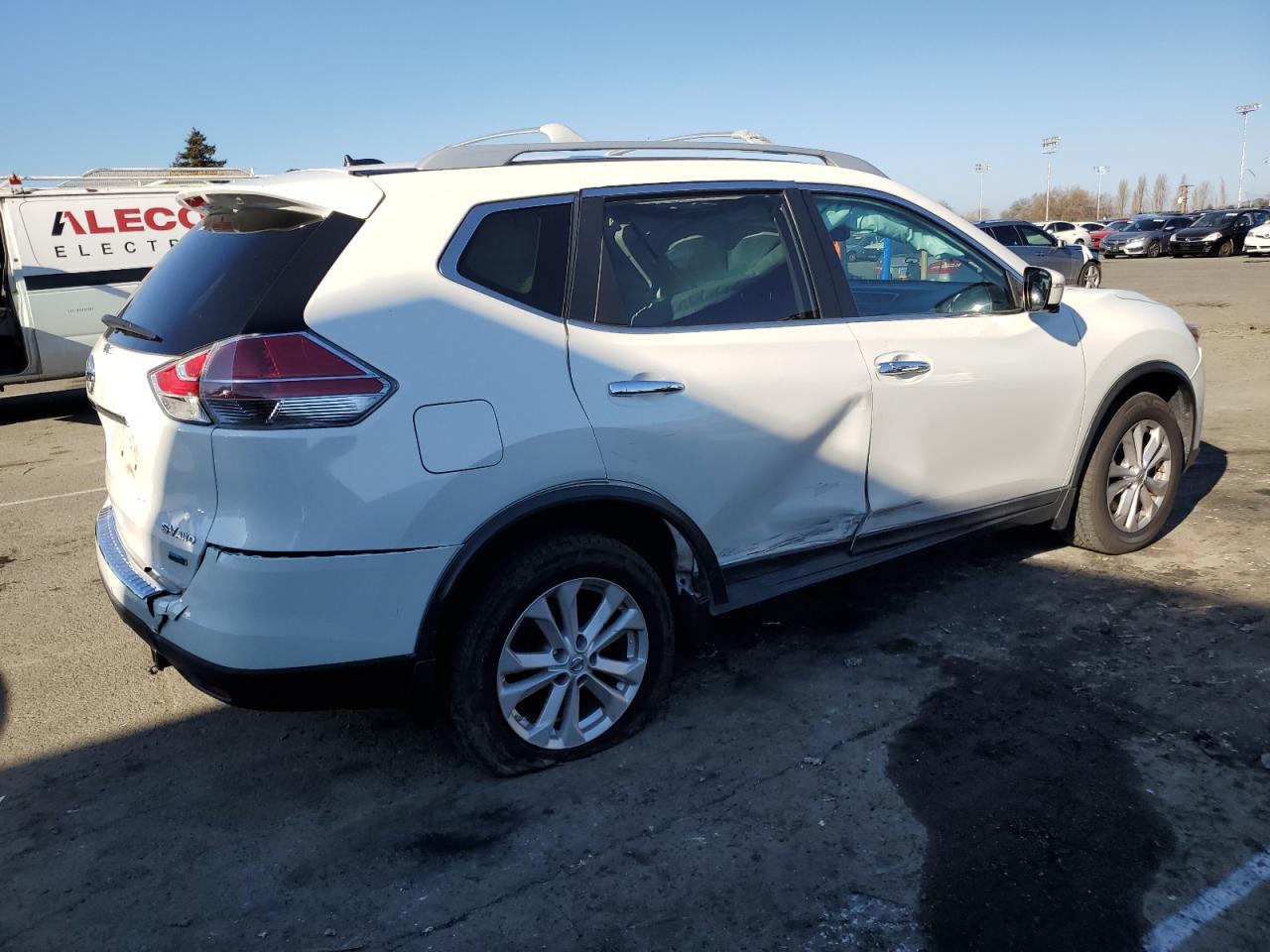 2014 Nissan Rogue - Image 3