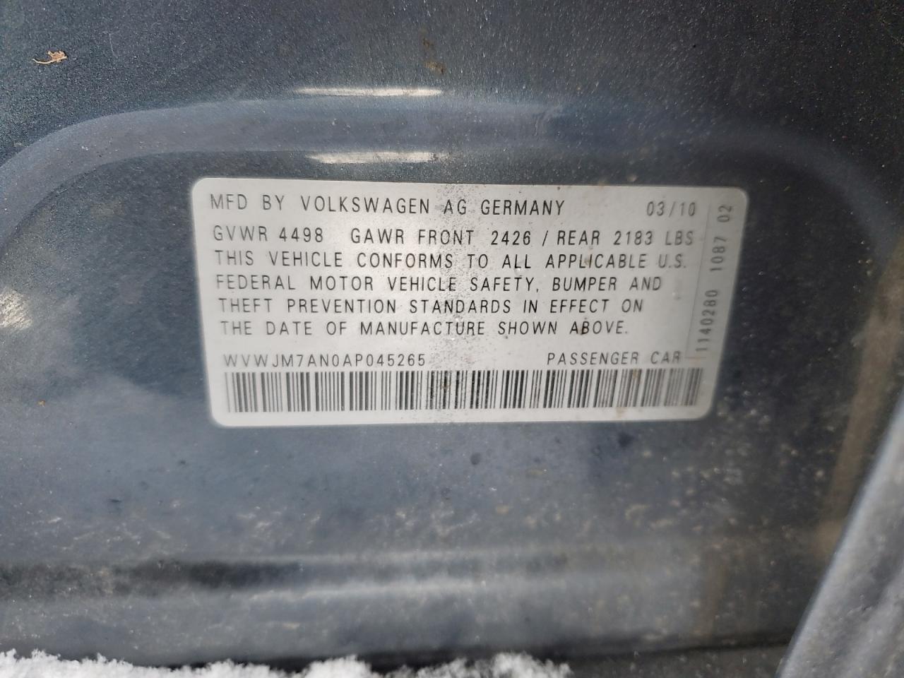 2010 Volkswagen Passat - Image 12