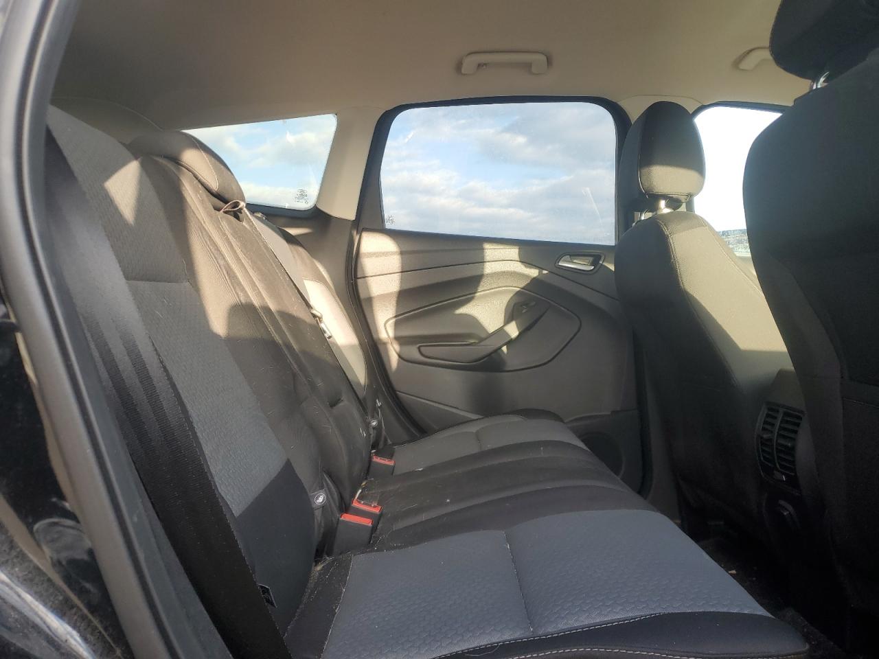 2017 Ford Escape - Image 11