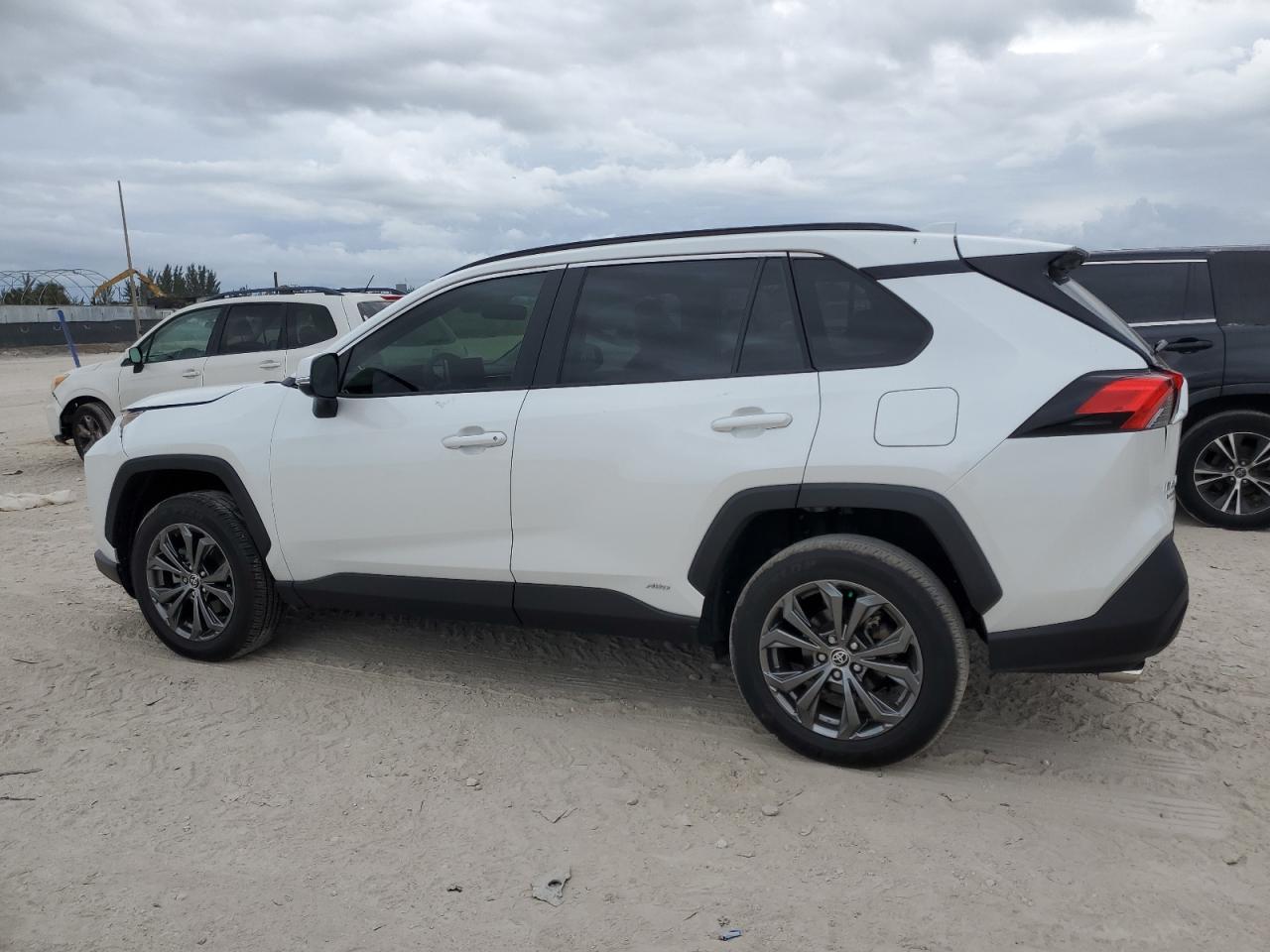 2023 Toyota RAV 4 - Image 2