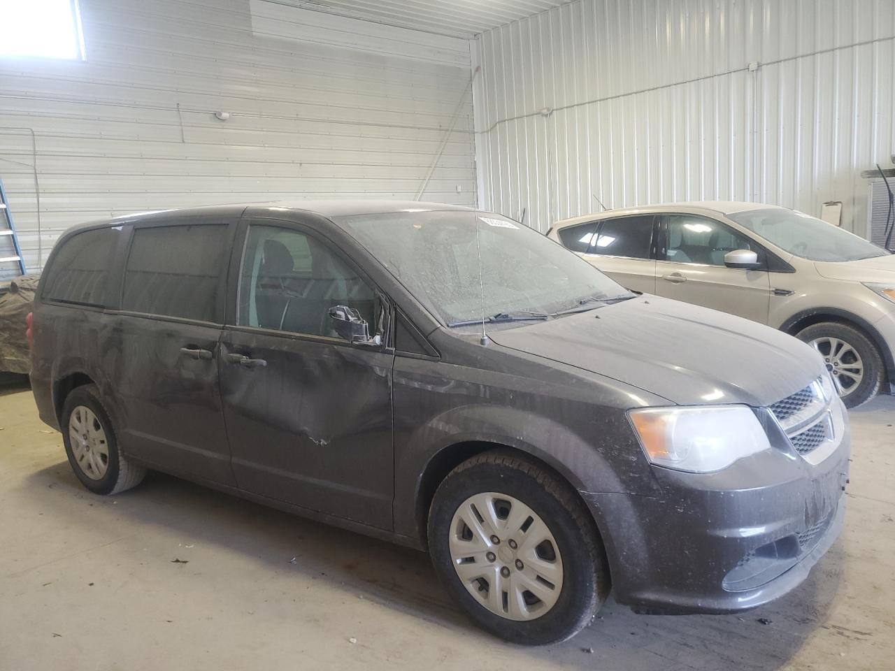 2020 Dodge Caravan - Image 4