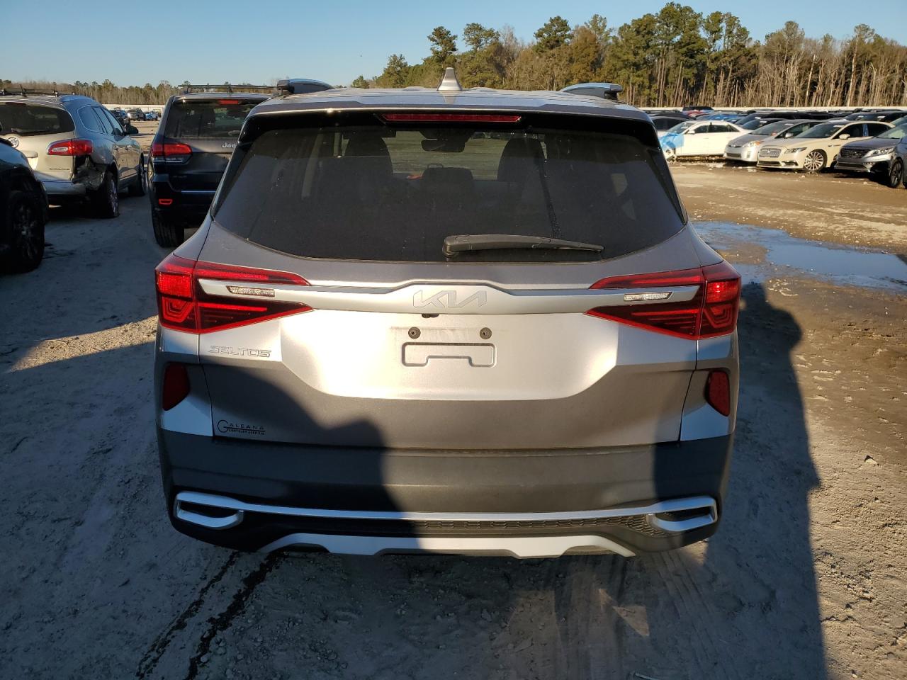 2022 Kia Seltos - Image 6