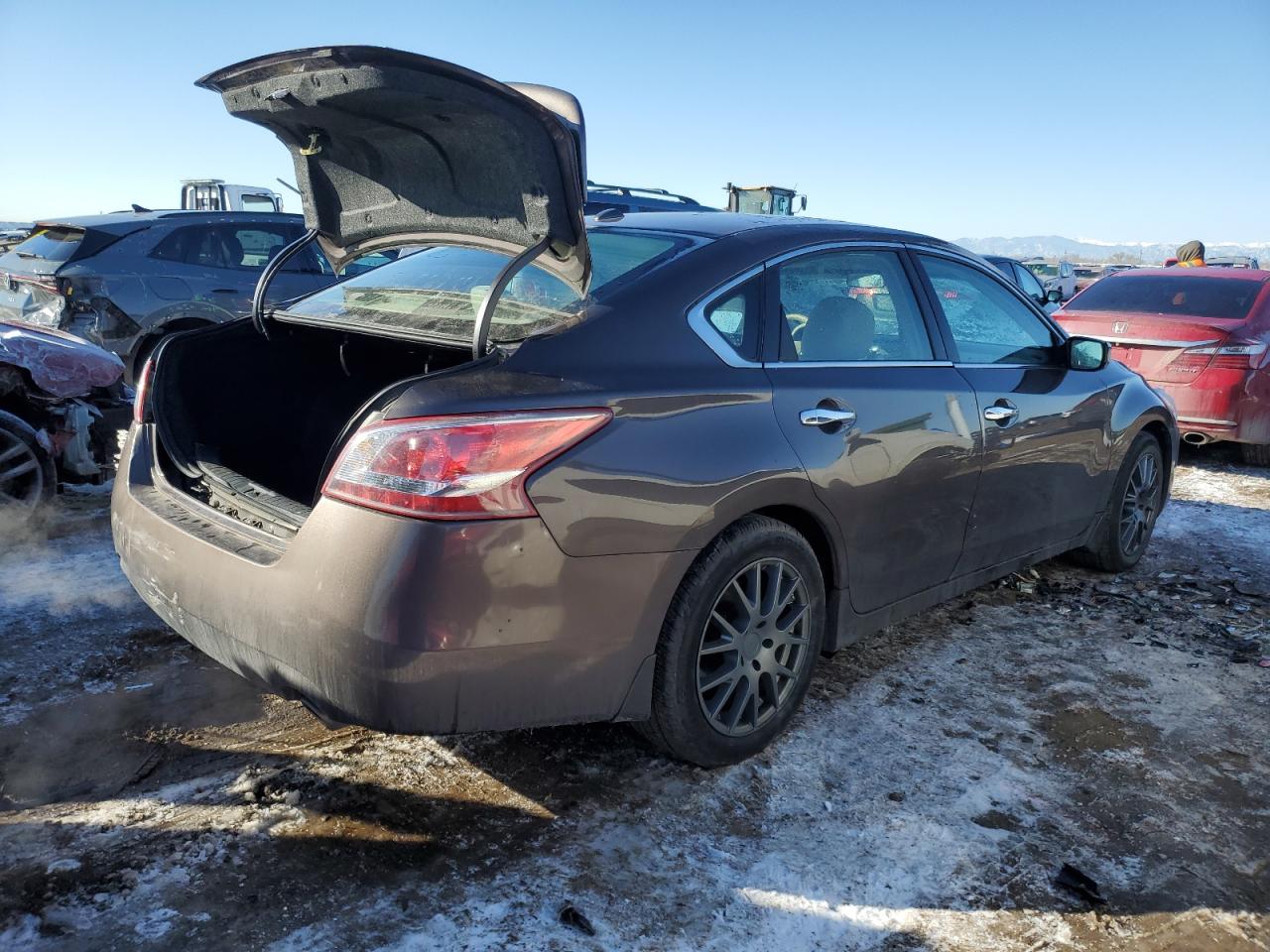 2013 Nissan Altima - Image 3
