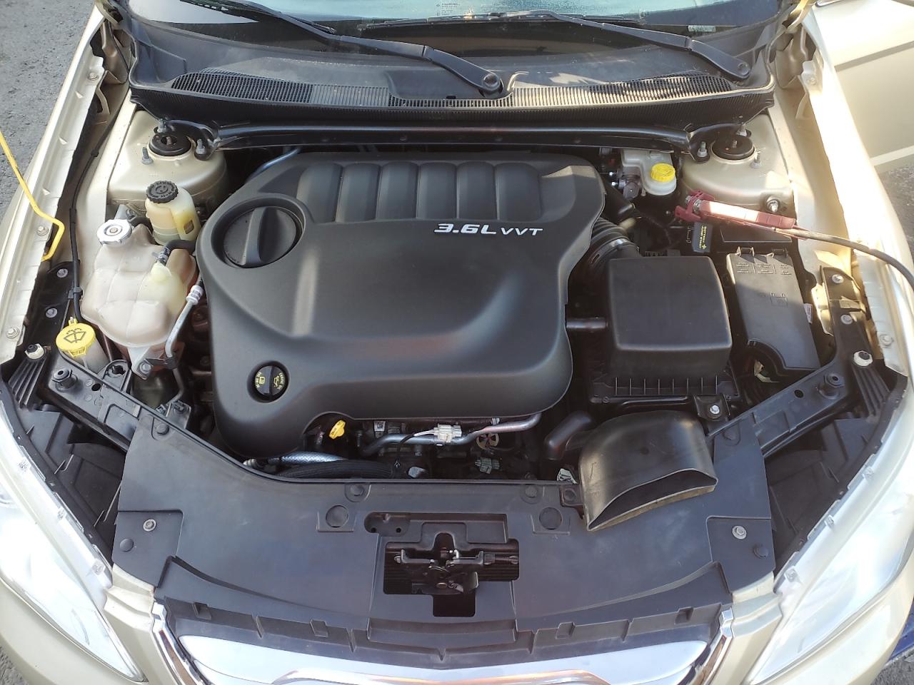 2011 Chrysler 200 Touring VIN: 1C3BC1FG4BN505818 Lot: 88342095