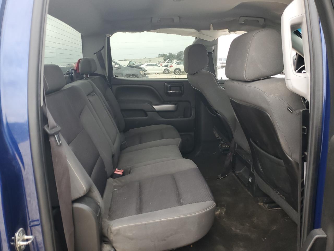 2014 Chevrolet Silverado - Image 10