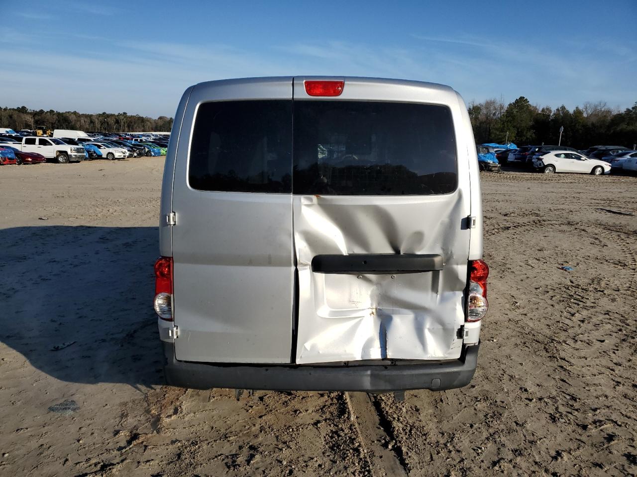 2015 Nissan NV - Image 6