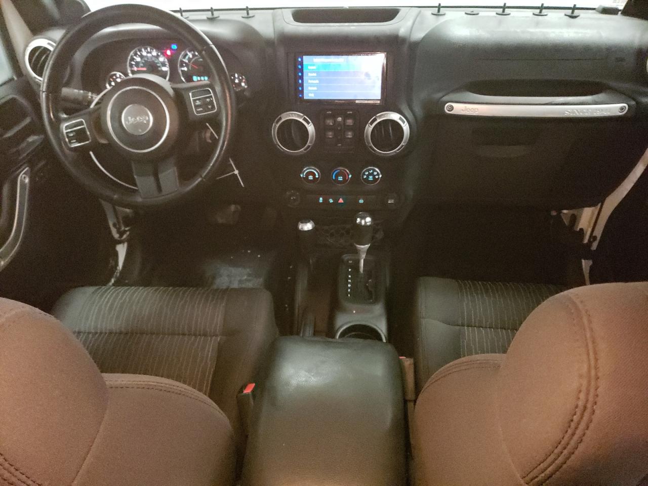 2011 Jeep Wrangler - Image 8