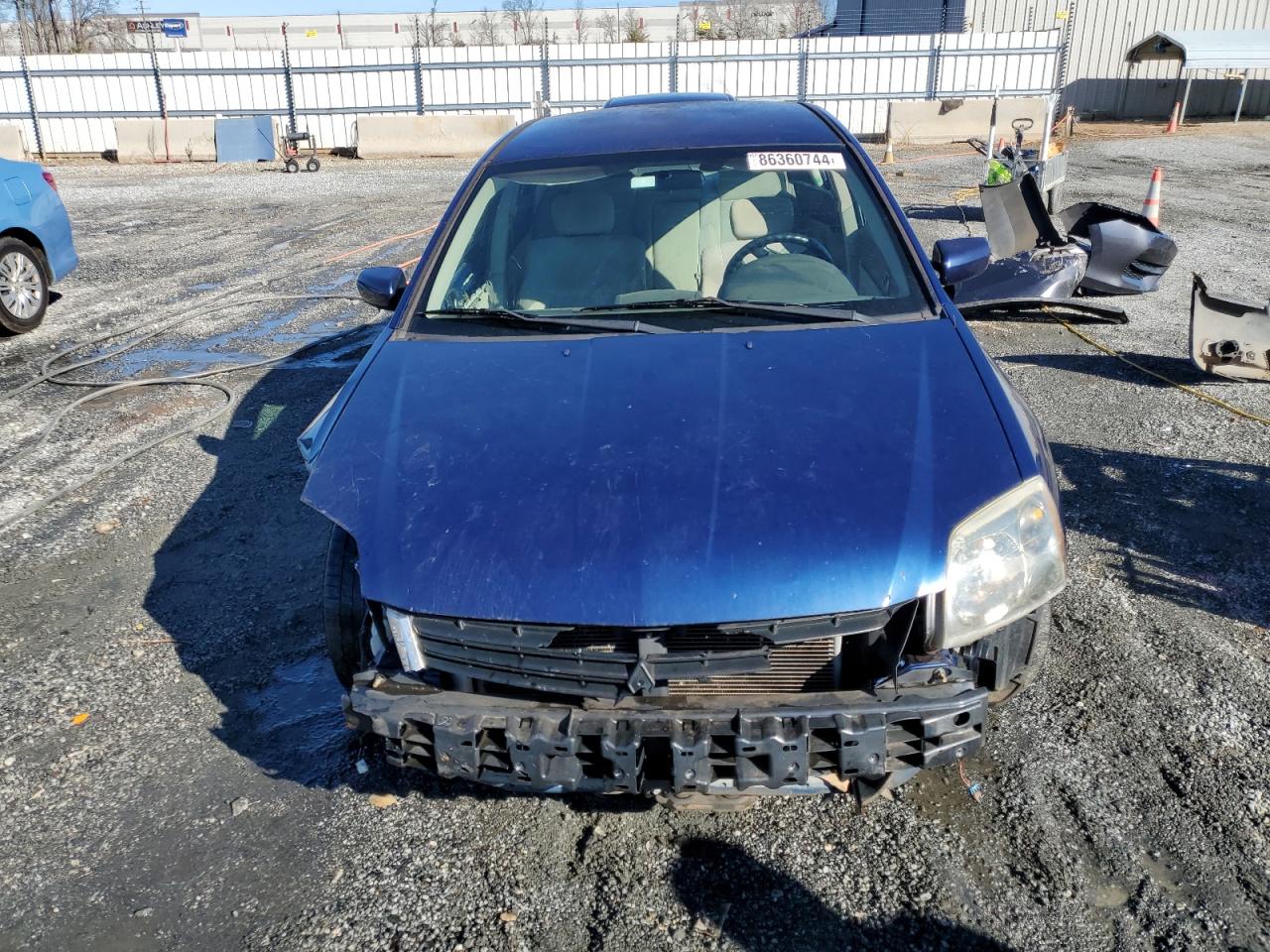 2009 Mitsubishi Galant - Image 5