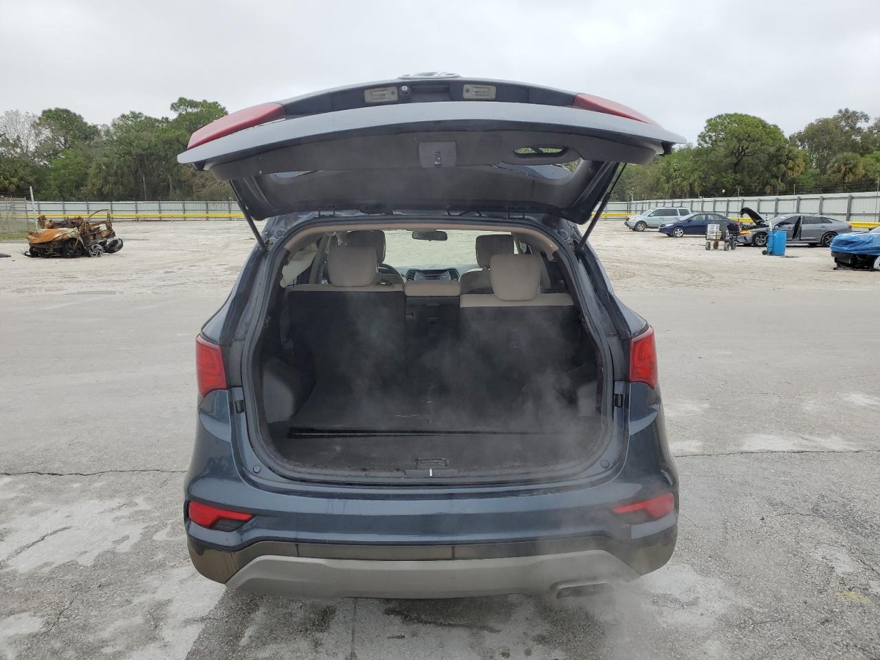 2018 Hyundai Santa Fe - Image 6