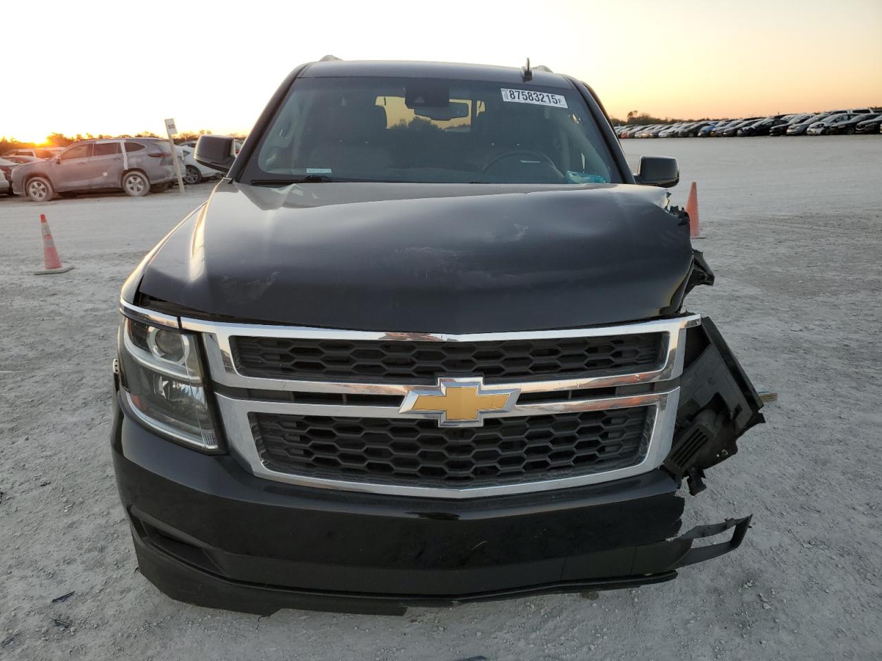 VIN 1GNSKHKC9JR365841 2018 CHEVROLET SUBURBAN no.5