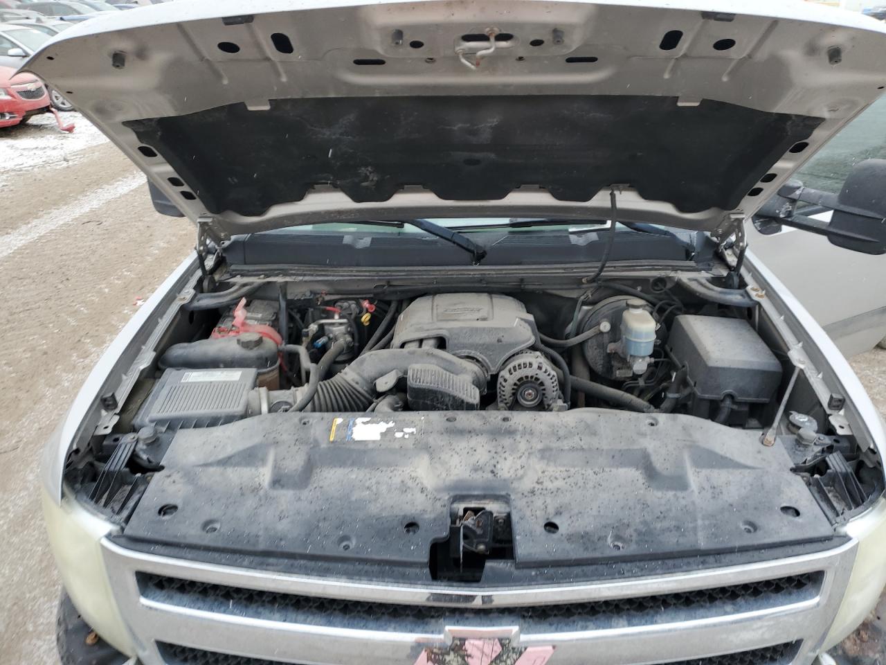 2008 Chevrolet Silverado - Image 12