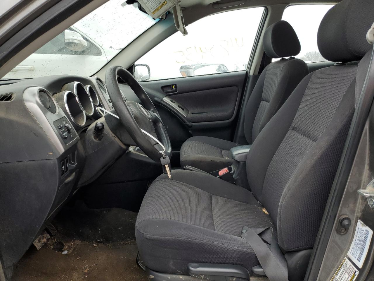 2005 Pontiac Vibe - Image 7