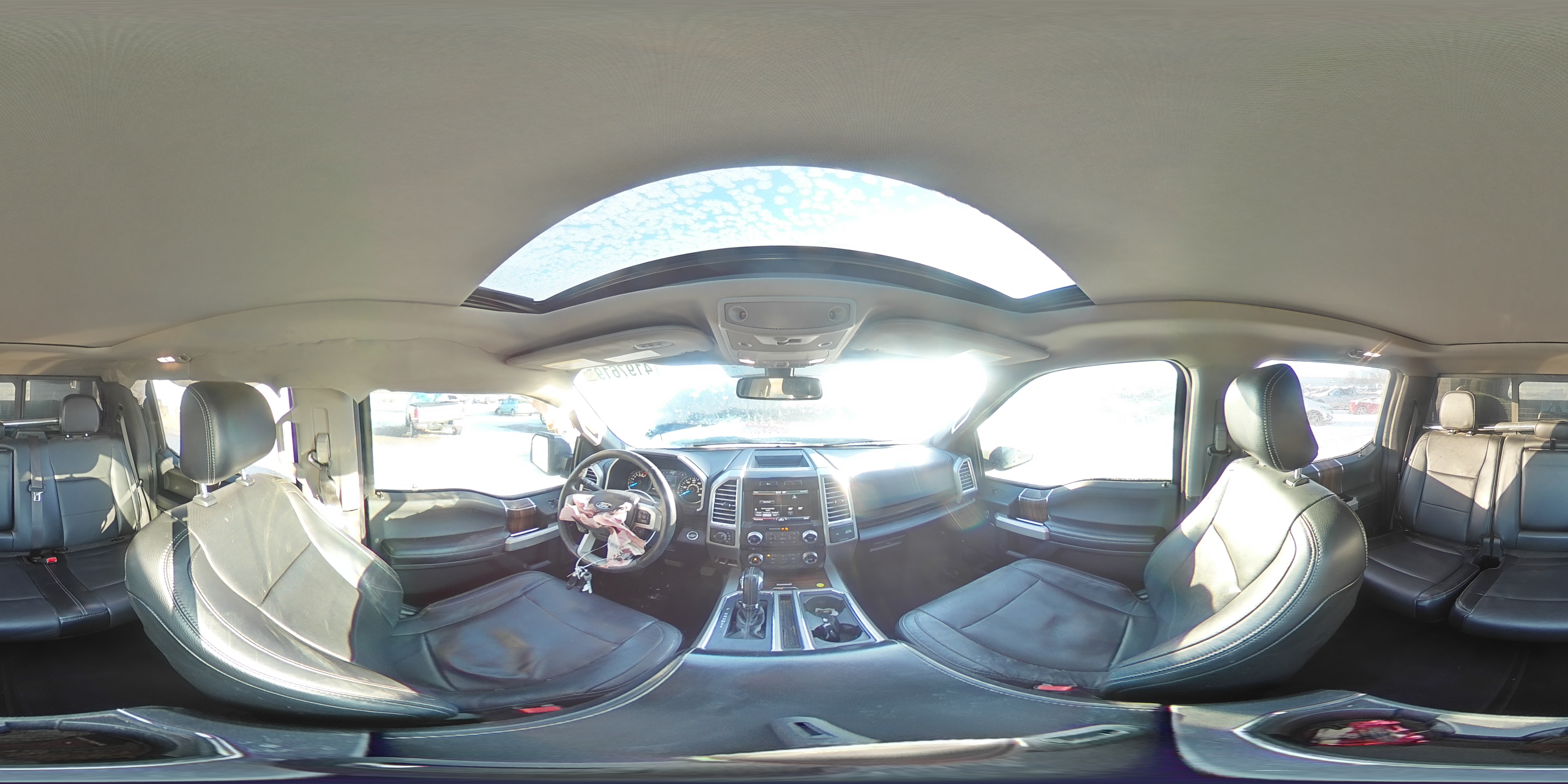 2015 Ford F-150 - Image 13