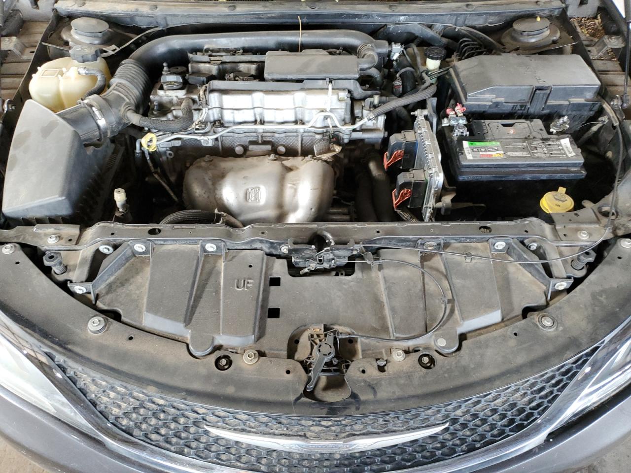 2016 Chrysler 200 - Image 11