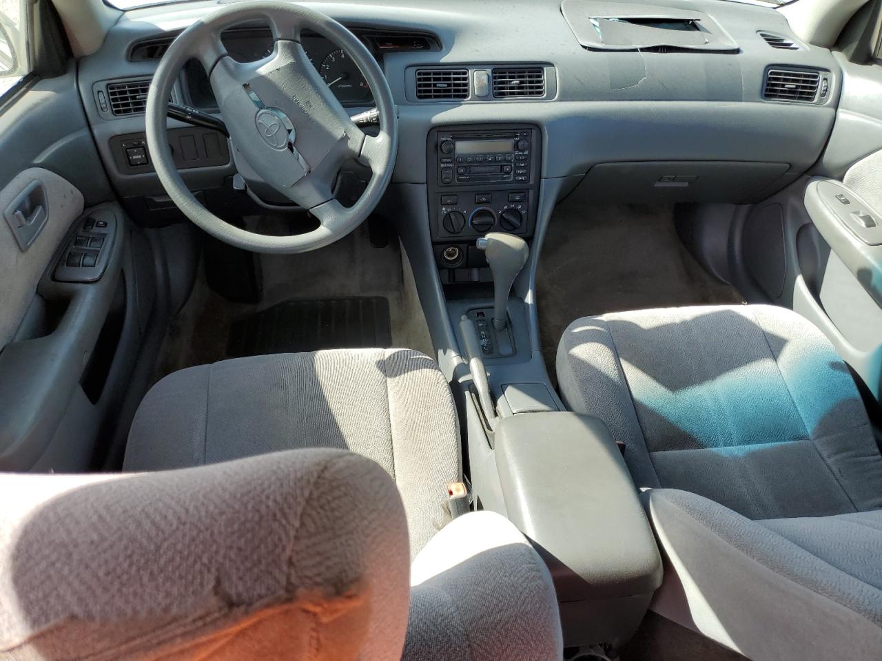 2001 Toyota Camry - Image 8