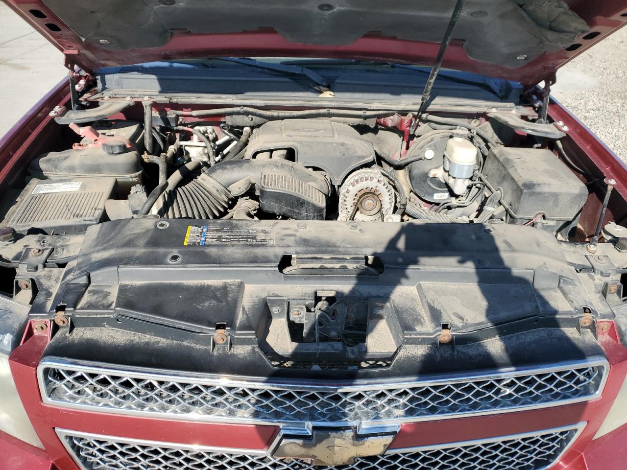 2009 Chevrolet Suburban - Image 13