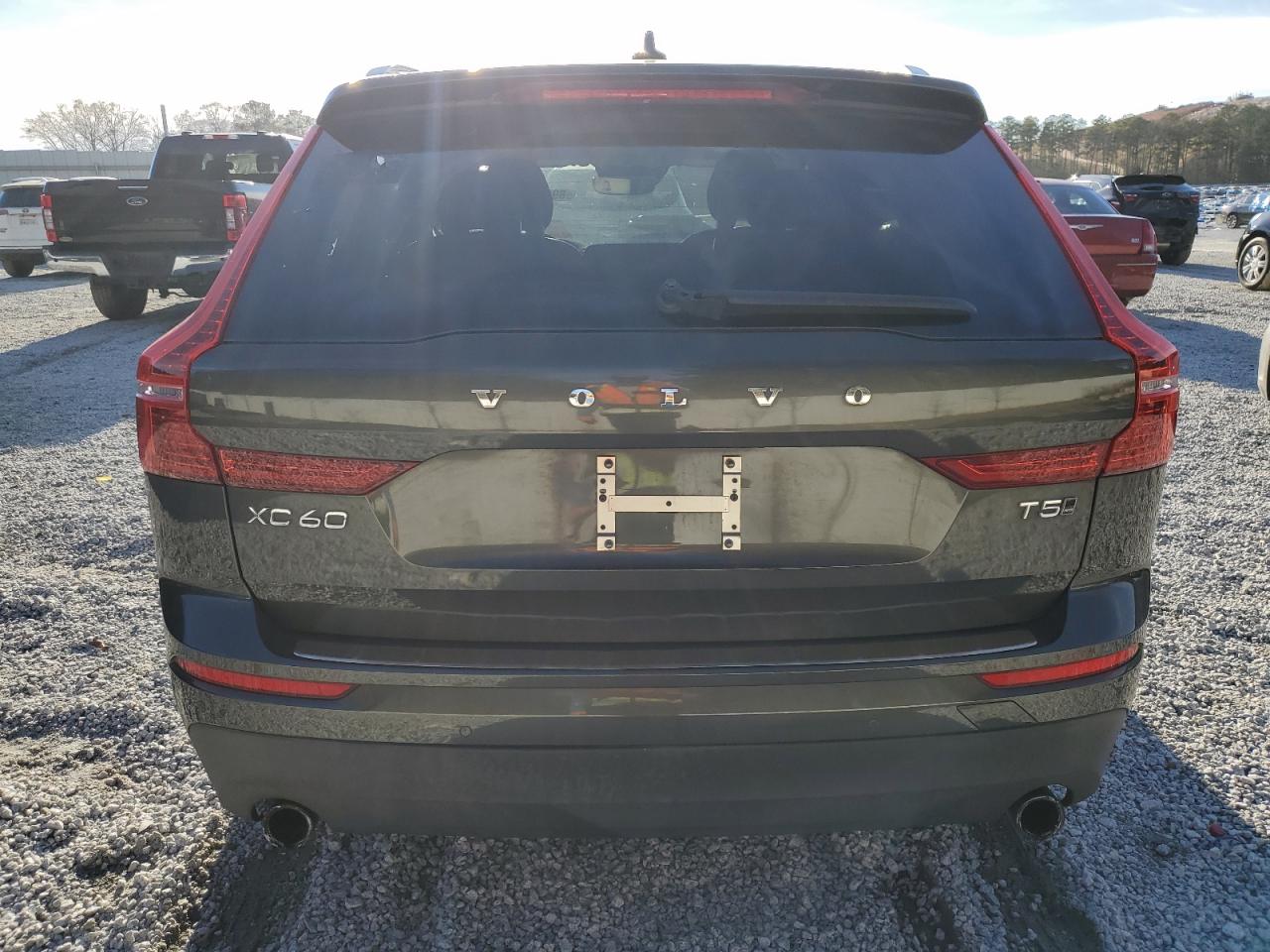 2018 Volvo XC60 - Image 6