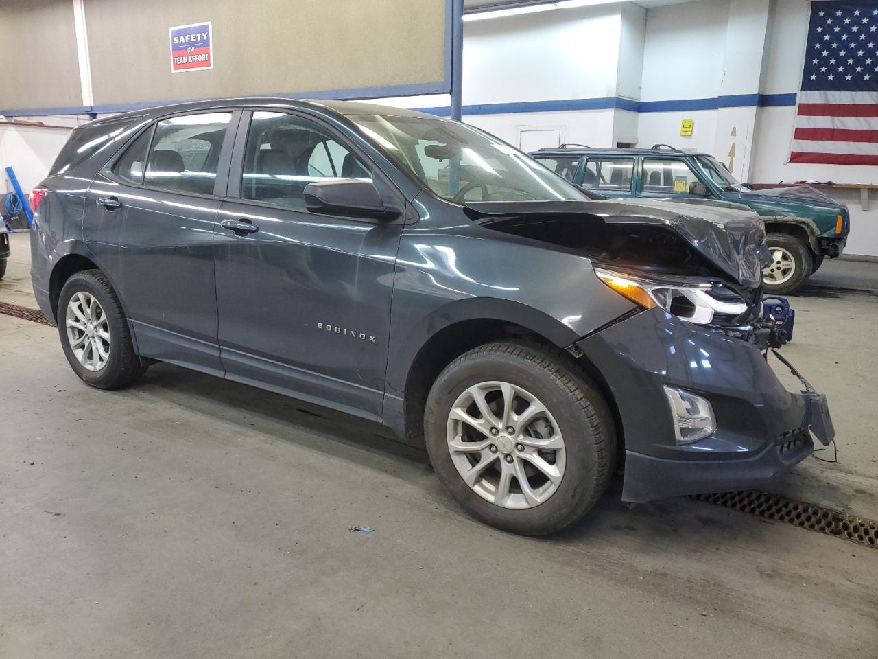 2020 Chevrolet Equinox - Image 4