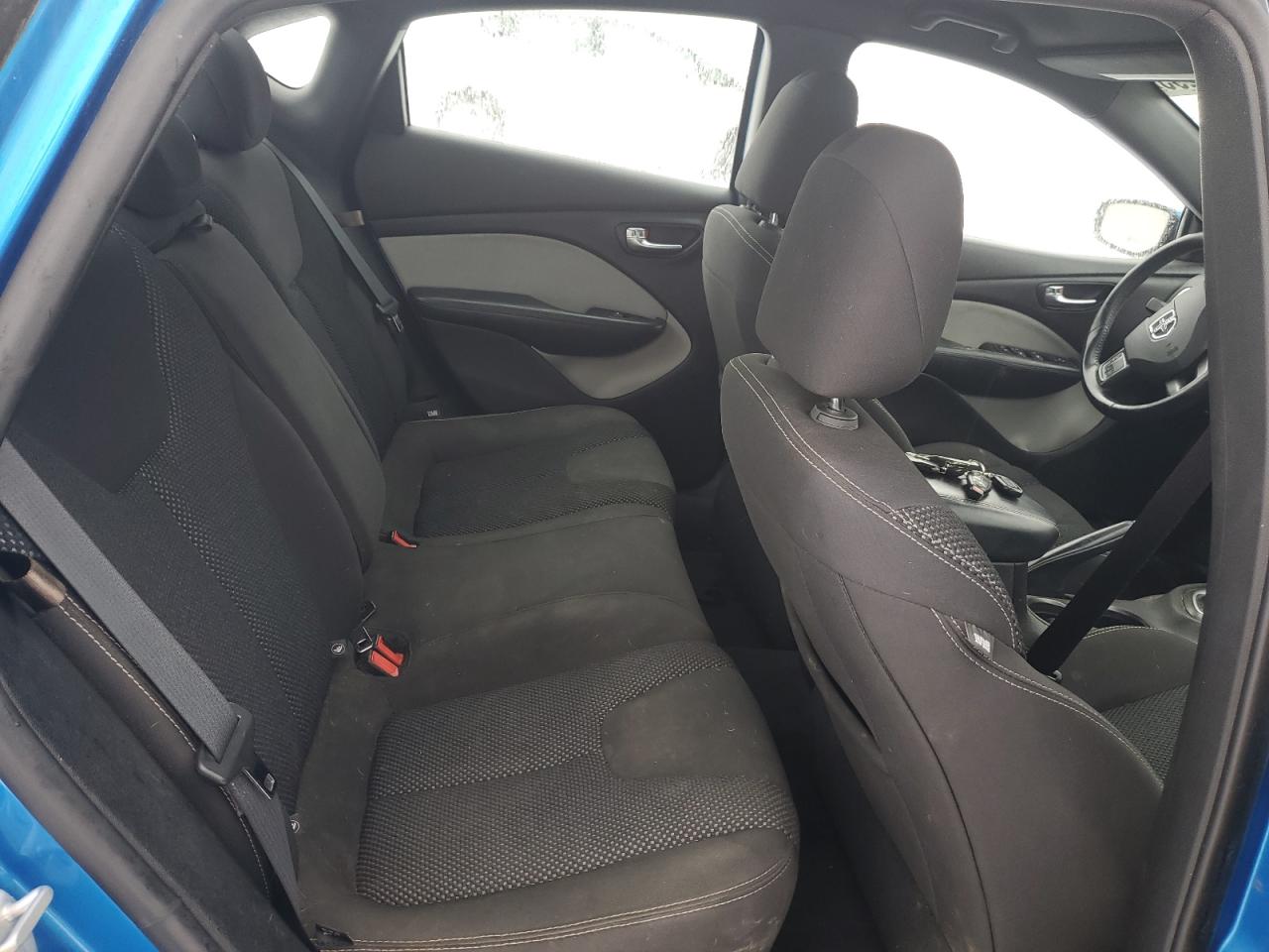 2016 Dodge Dart - Image 10