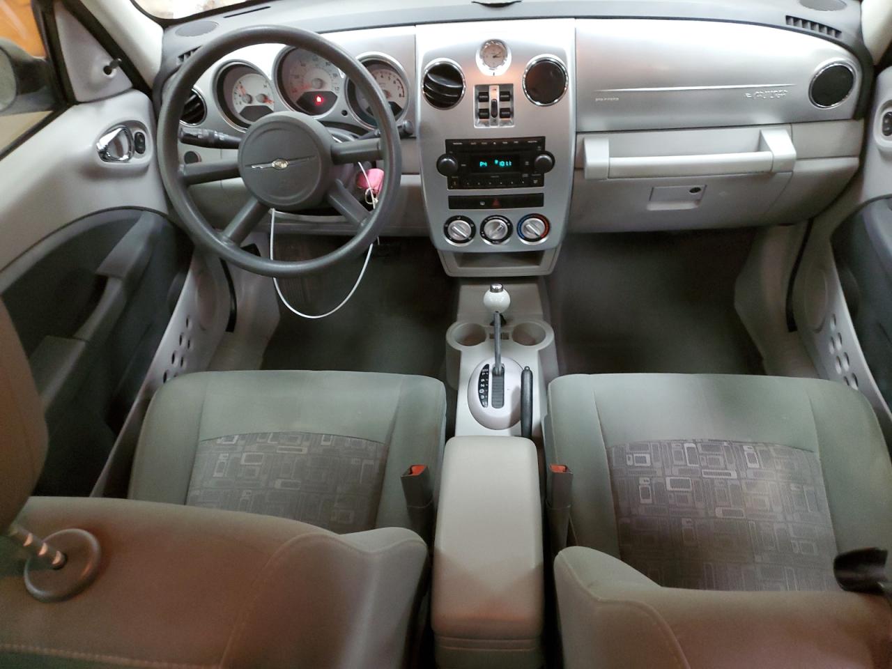 2006 Chrysler PT Cruiser - Image 8