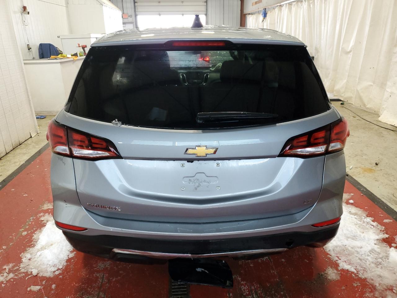 2023 Chevrolet Equinox - Image 6
