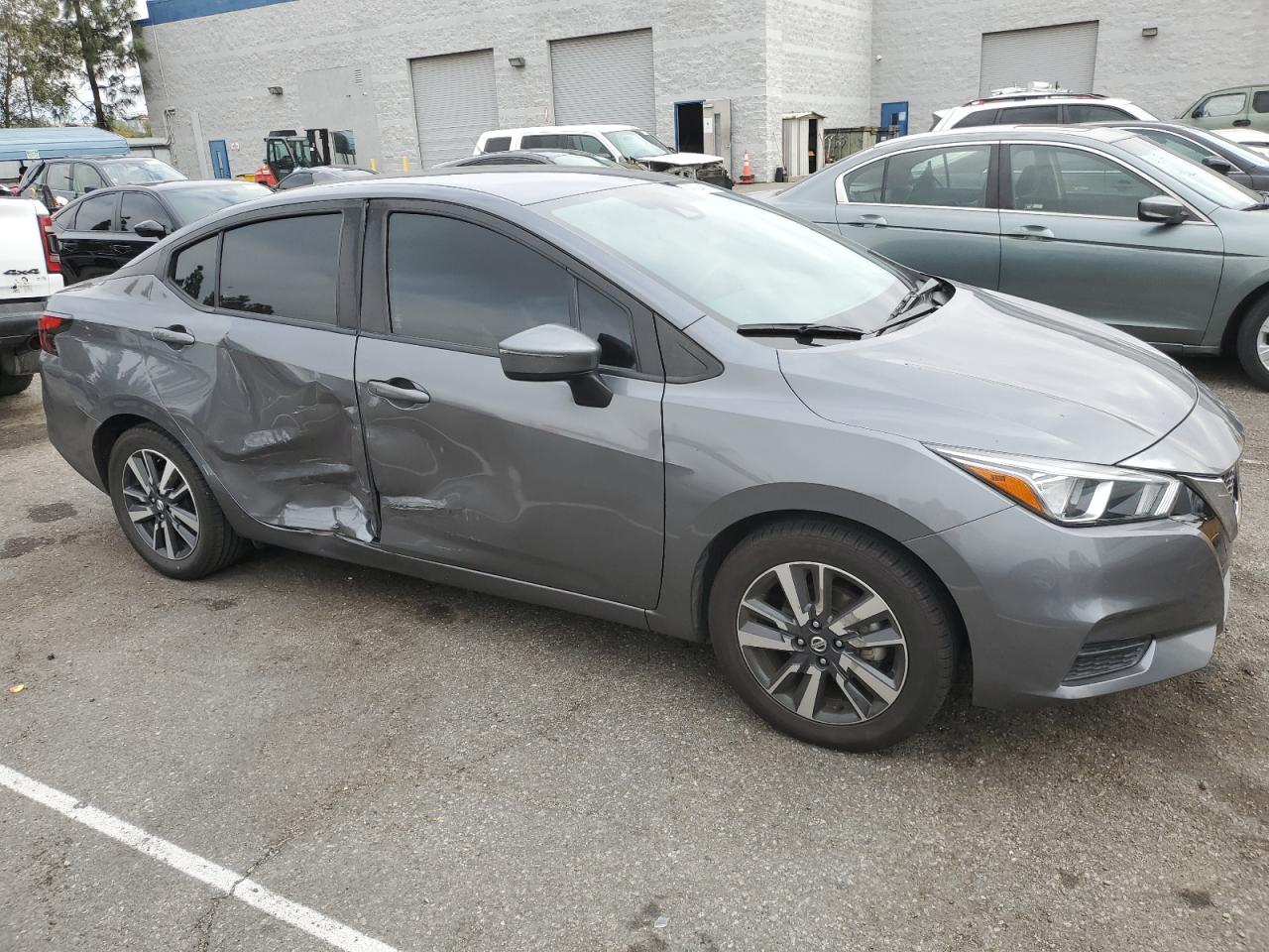2021 Nissan Versa - Image 4