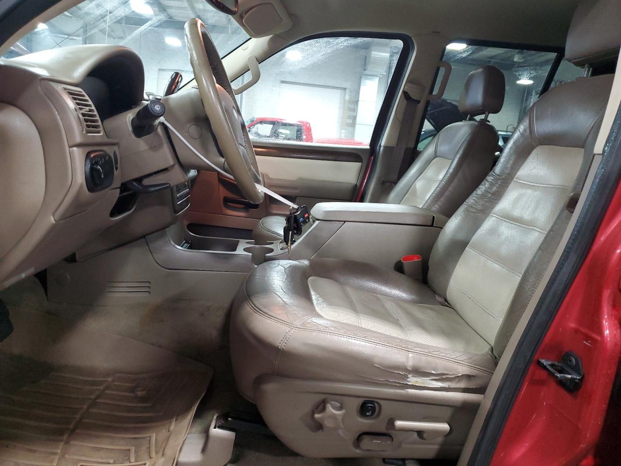 2004 Ford Explorer - Image 7