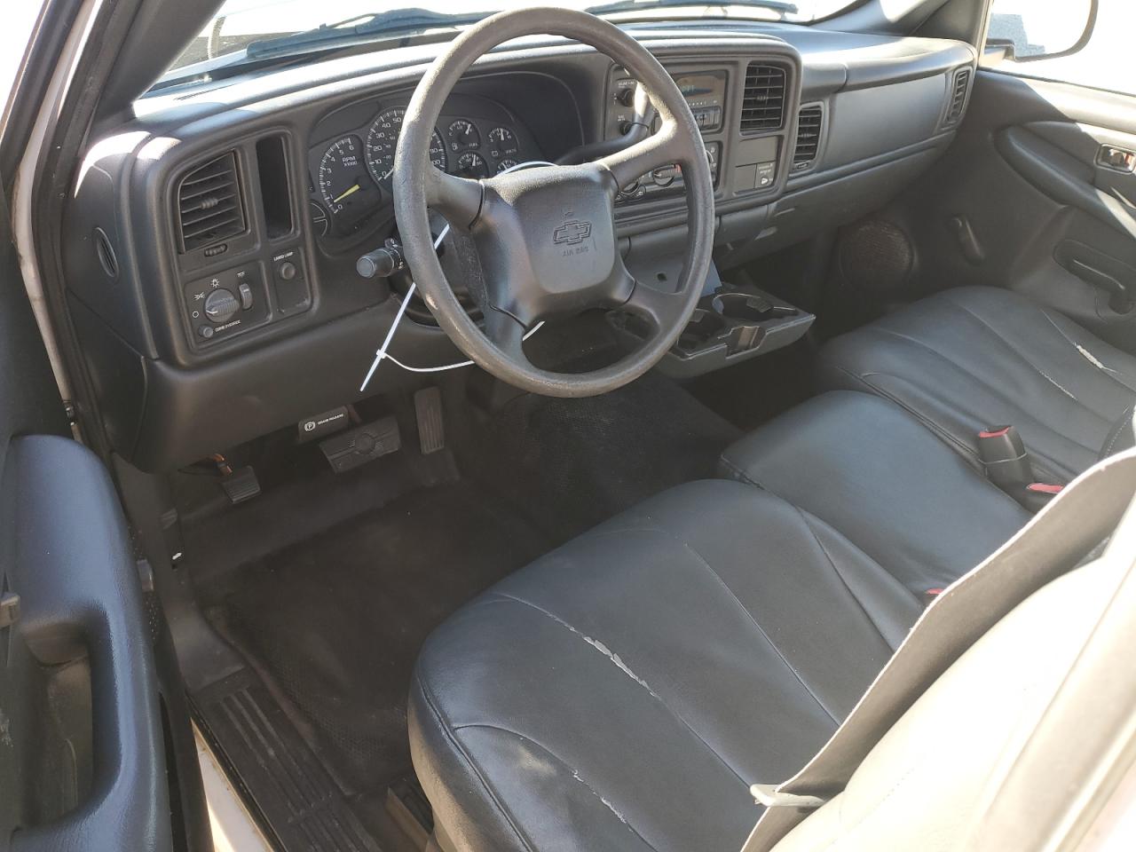 1999 Chevrolet Silverado - Image 8