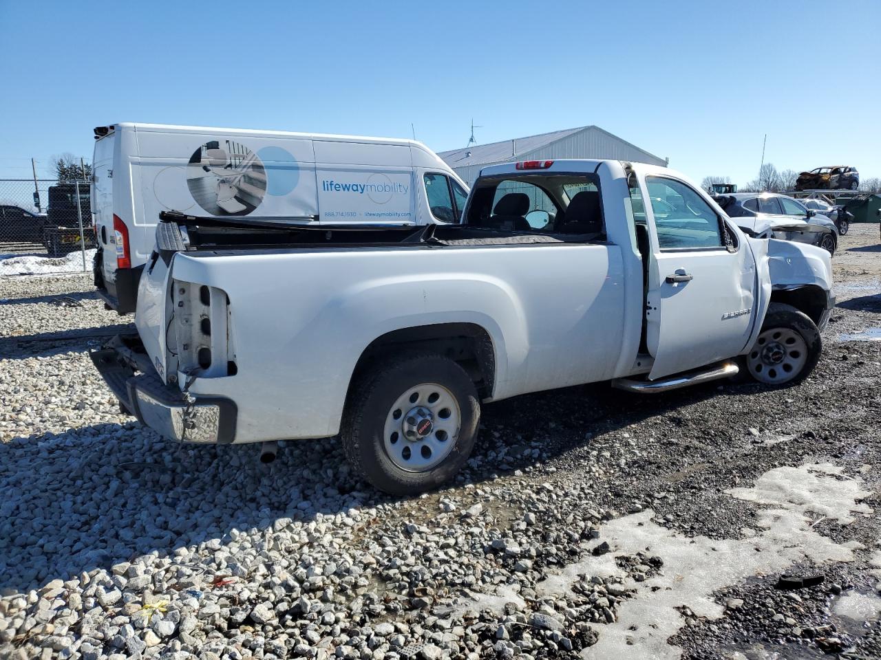 2009 GMC Sierra - Image 3
