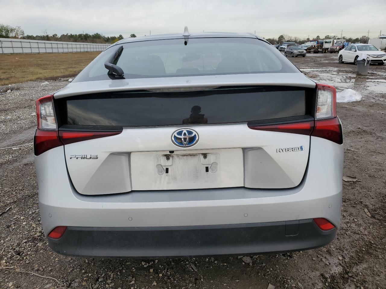 2022 Toyota Prius - Image 6