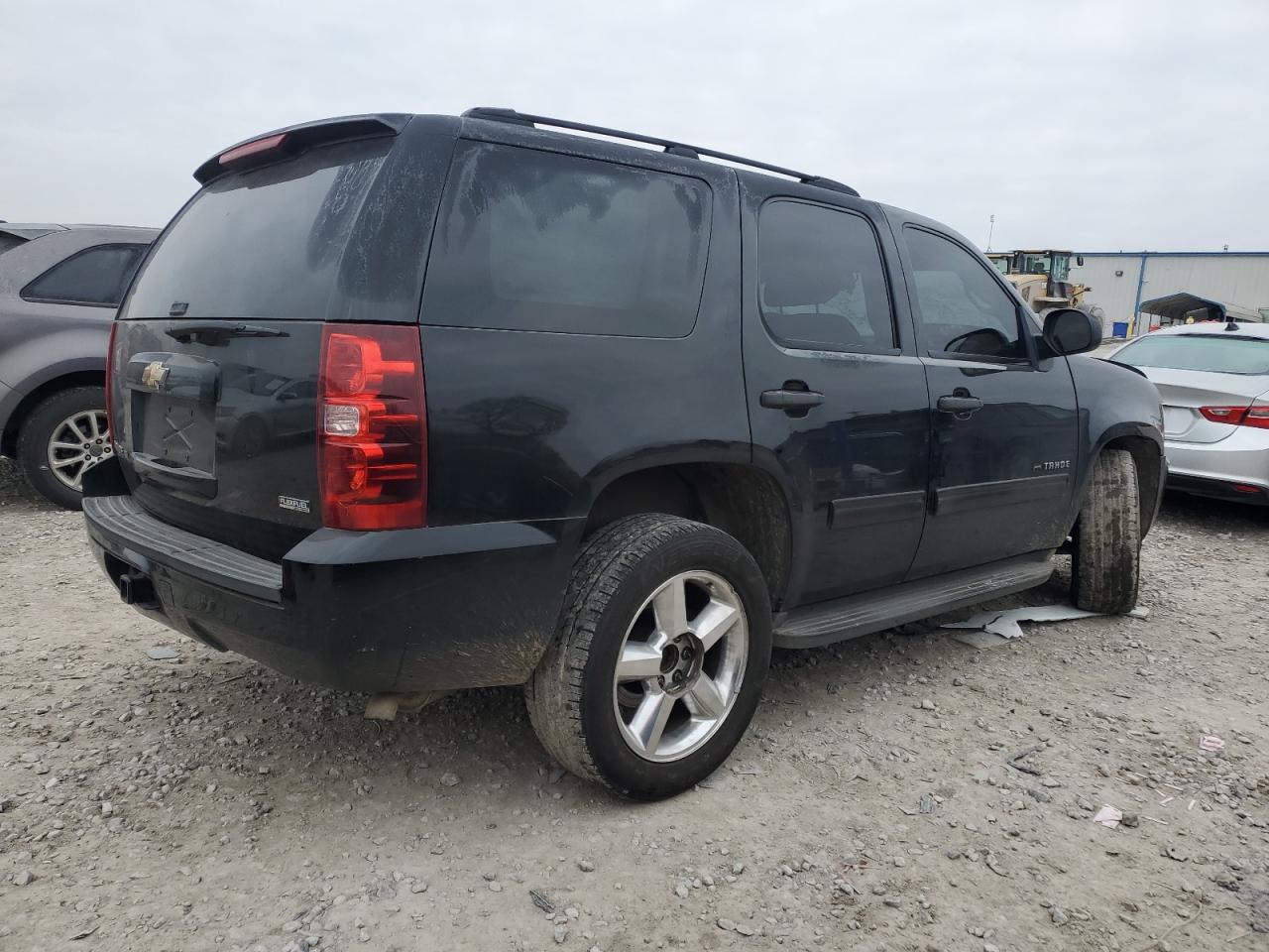 2009 Chevrolet Tahoe - Image 3