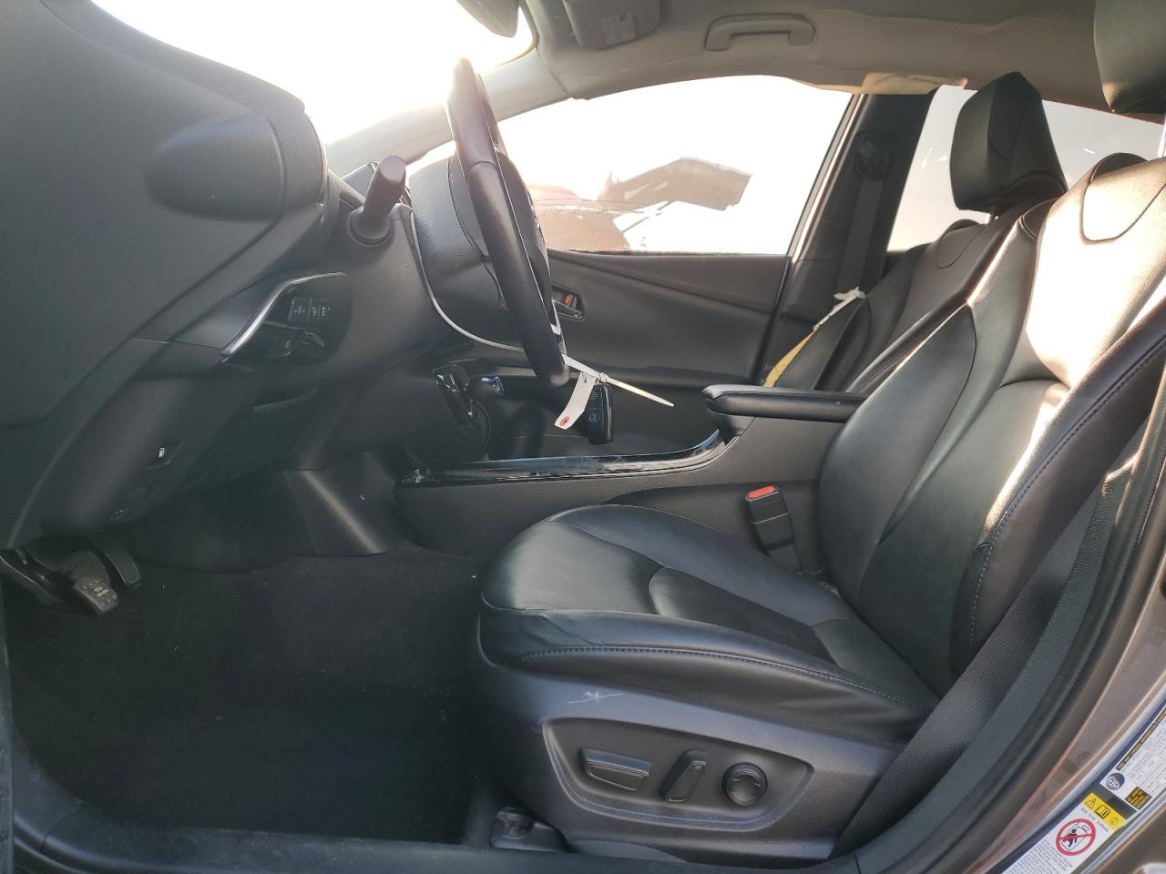 2020 Toyota Prius - Image 7