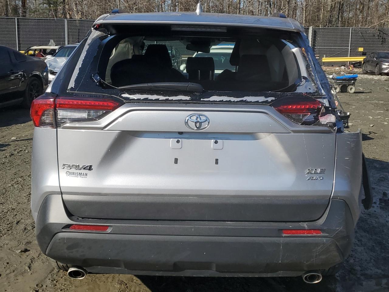 2024 Toyota RAV 4 - Image 6