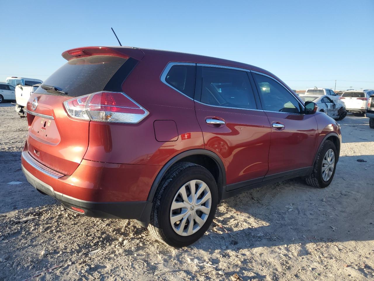 2015 Nissan Rogue - Image 3