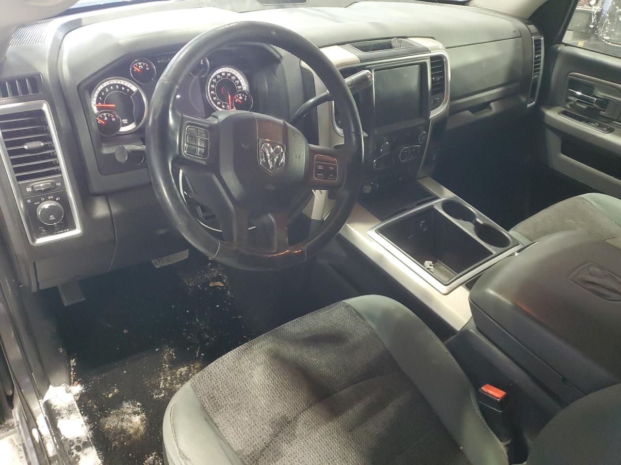 2014 RAM 2500 - Image 8