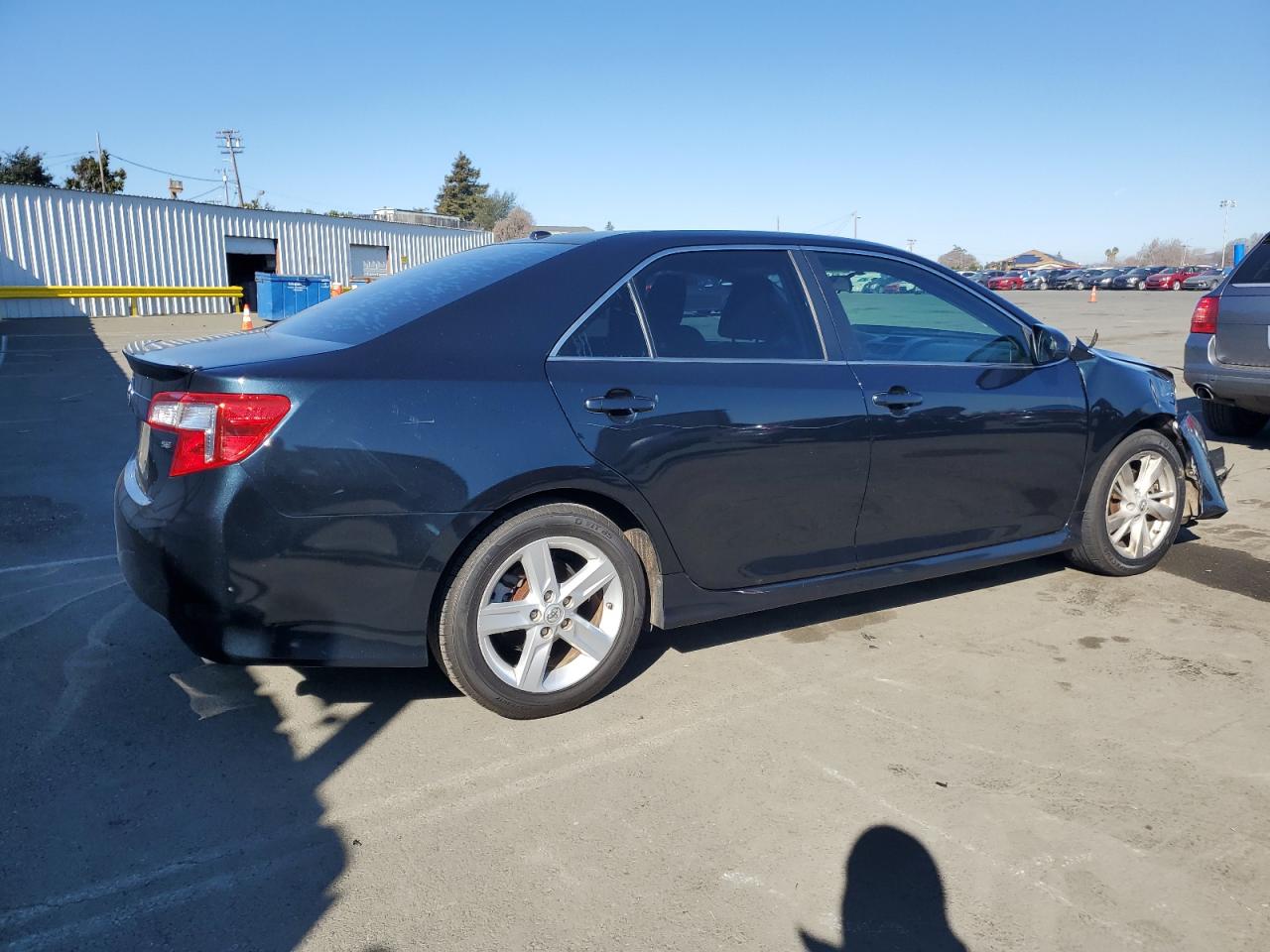 2014 Toyota Camry - Image 3