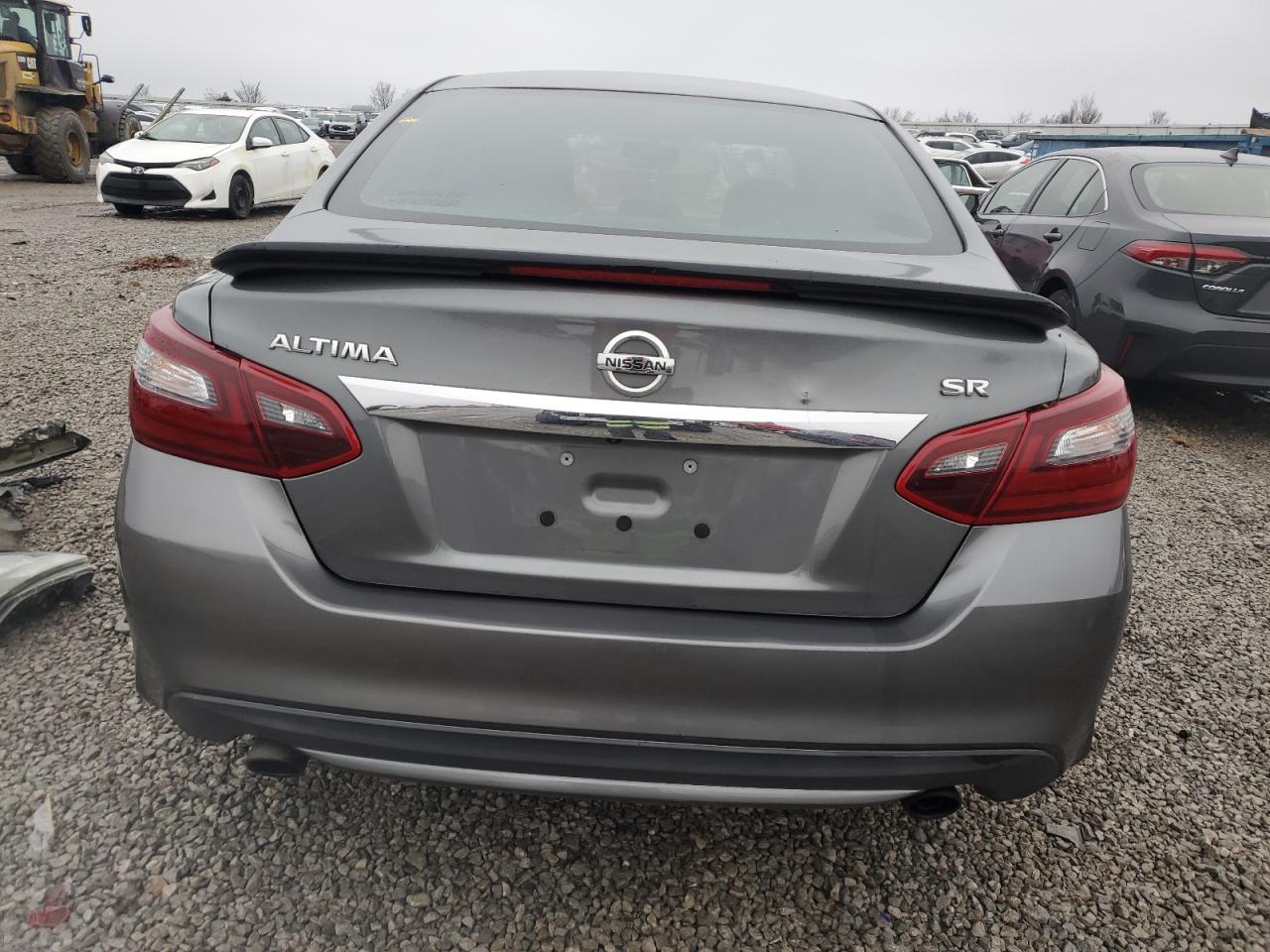 2017 Nissan Altima - Image 6
