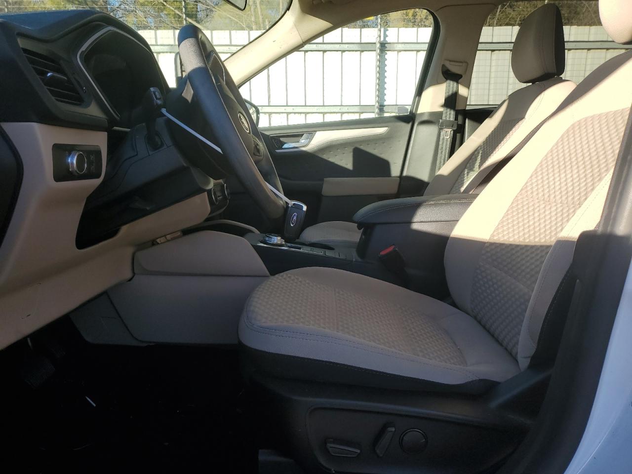 2020 Ford Escape - Image 7