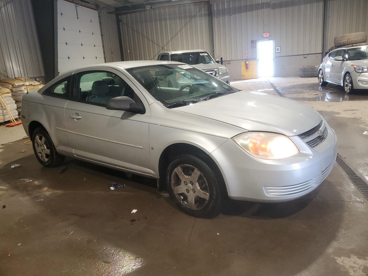 2007 Chevrolet Cobalt - Image 4