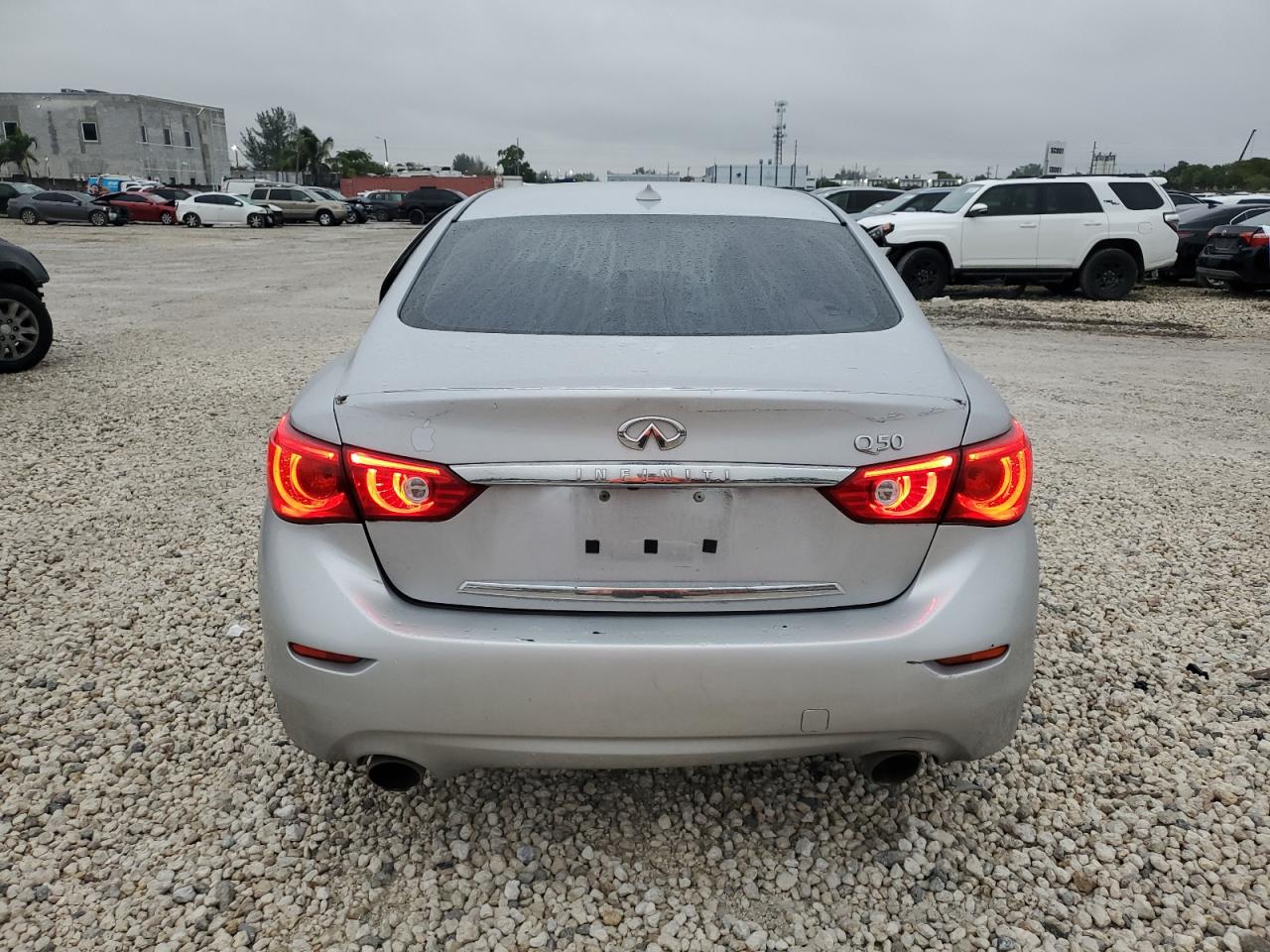 2015 Infiniti Q50 - Image 6