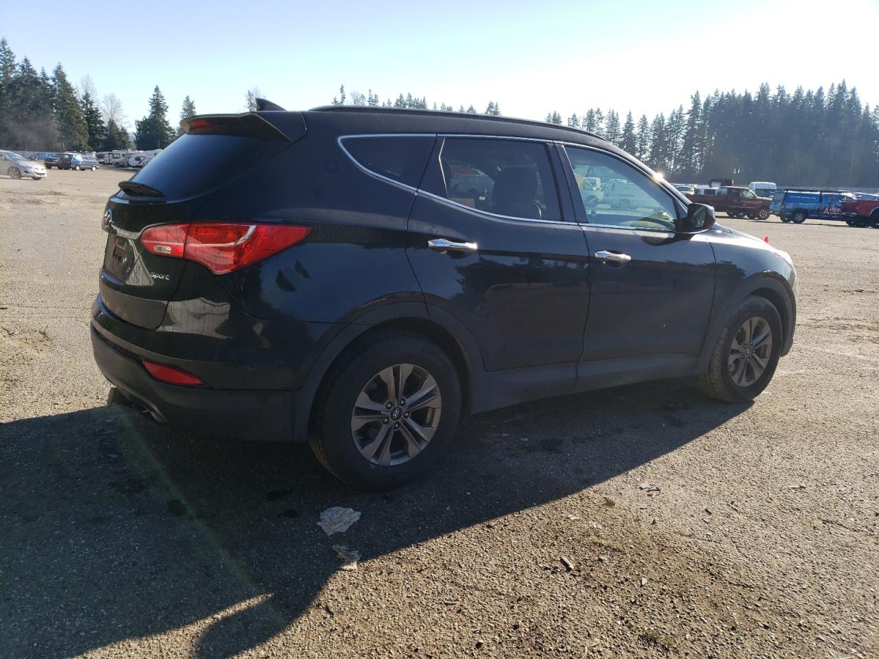 2016 Hyundai Santa Fe - Image 3
