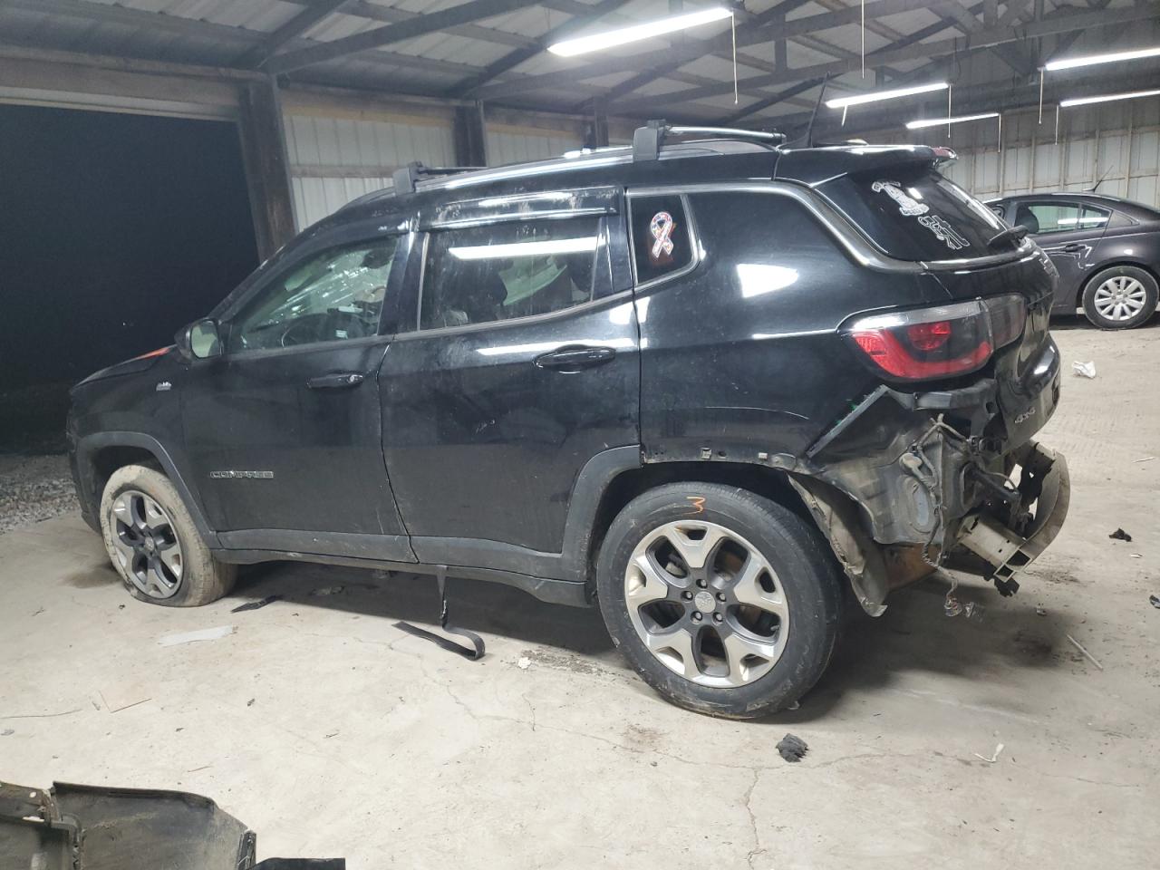 2017 Jeep Compass - Image 2